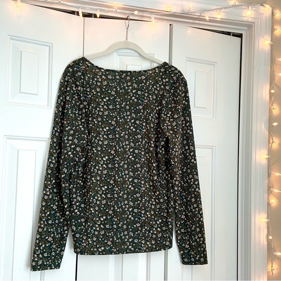 Loft Floral Long Sleeve - Picture 2 of 3